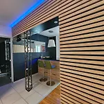 53suite Adriatic Apartment&underground Garage Parking * Šibenik