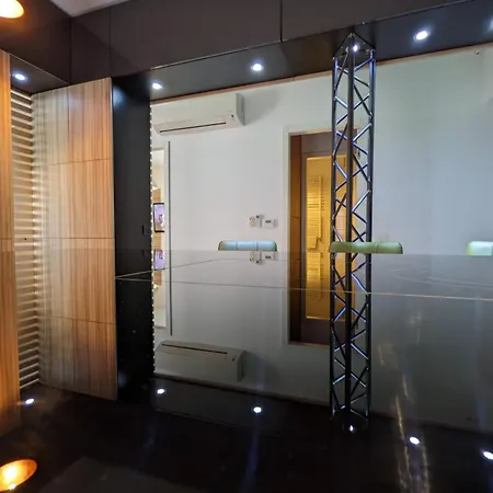 Appartement 53 & Underground Garage Parking *