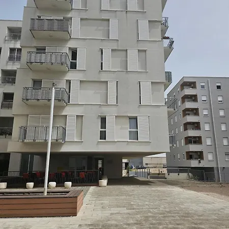 Apartment 53 Garage Parking *
