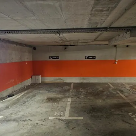 53suite & Underground Garage Parking *