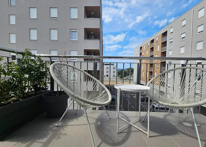 Apartamento 53 & Underground Garage Parking *