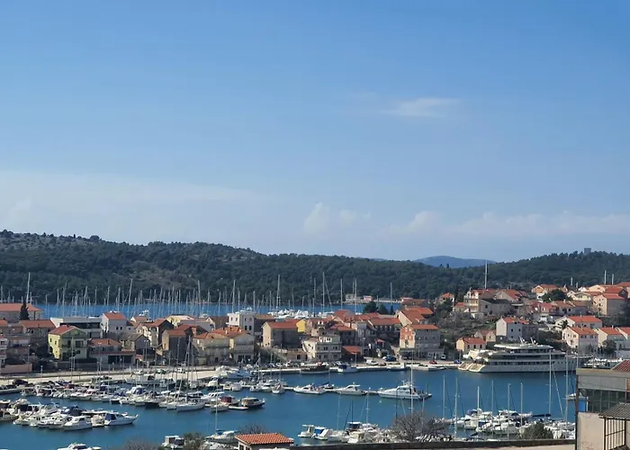 53suite Adriatic & Underground Garage Parking * Šibenik