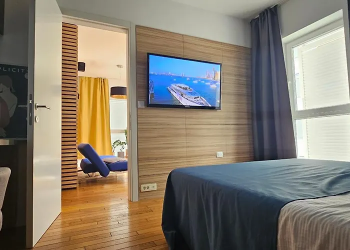 53 & Underground Garage Parking Apartamento *