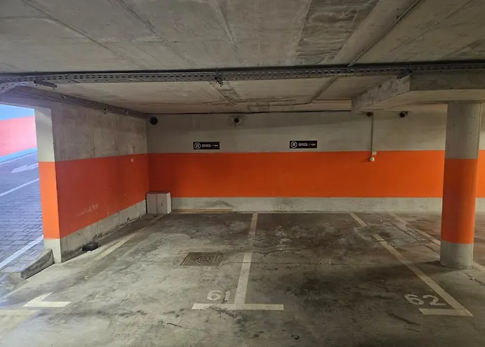 53 & Underground Garage Parking *